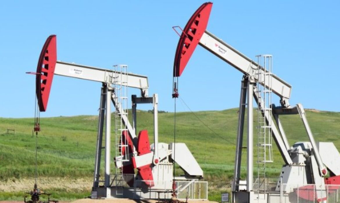 Precios petroleros subieron por expectativa de nueva reunión de la OPEP+